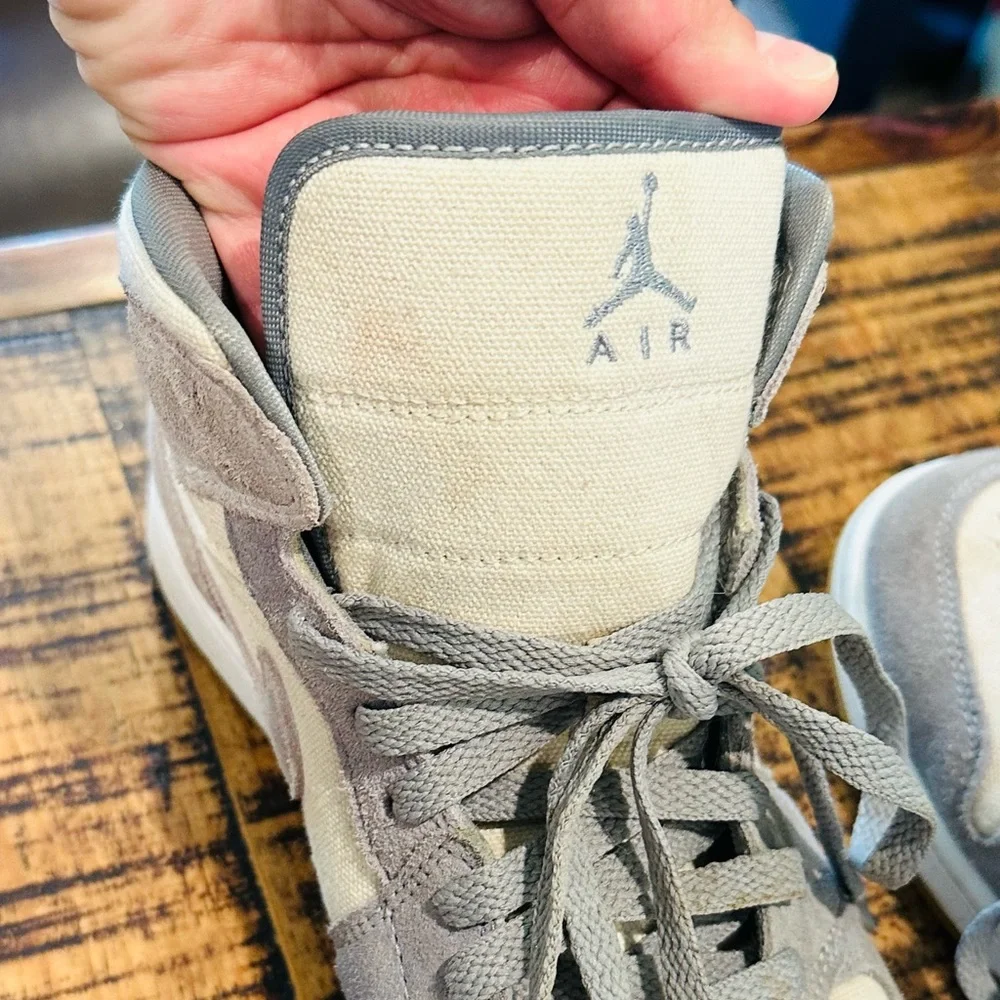 AIR JORDAN 1 MID SE COCONUT MILK GUM MENS BASKETBALL SHOES - Picture 7 of 13